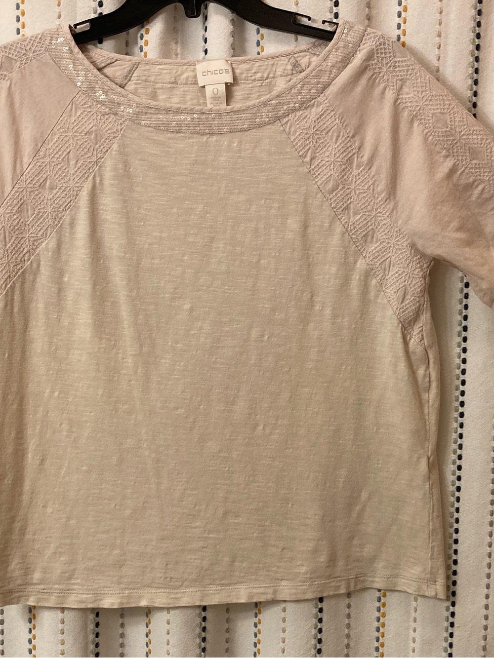 Chico's Light Cream Embroidered Raglan Short Sleeve Tee